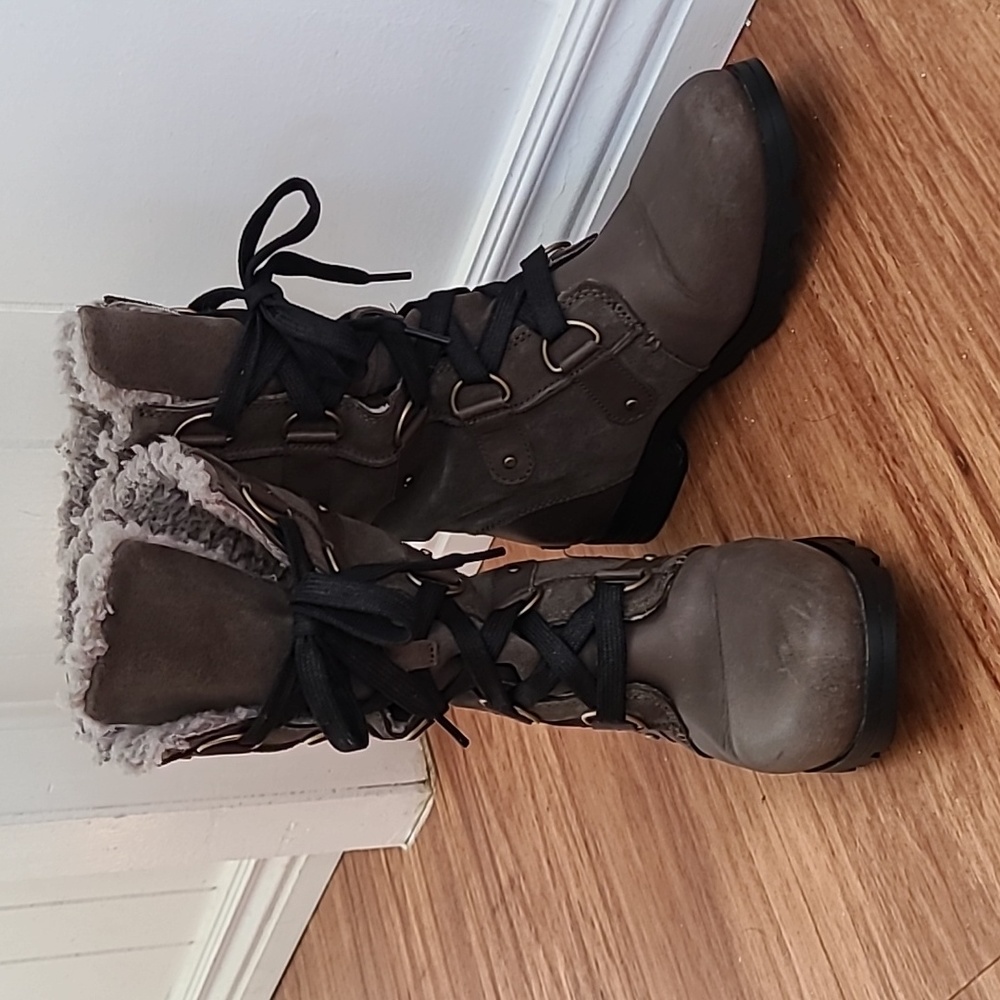 Too narrow of a foot bed for me